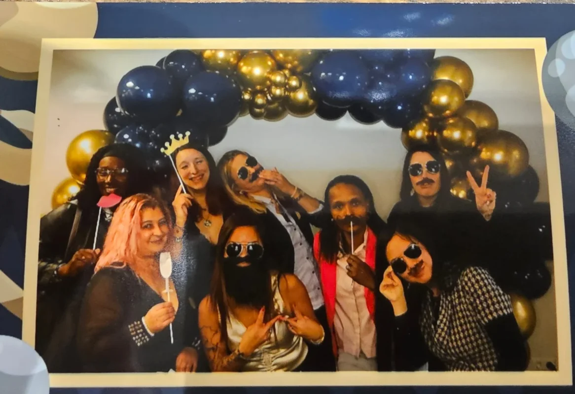 Équipe Home Services Luxembourg lors d’un événement festif en entreprise